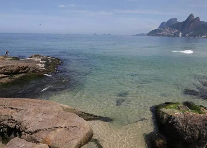 Casa Charmosa Em Ipanema Na Quadra Da Praia!